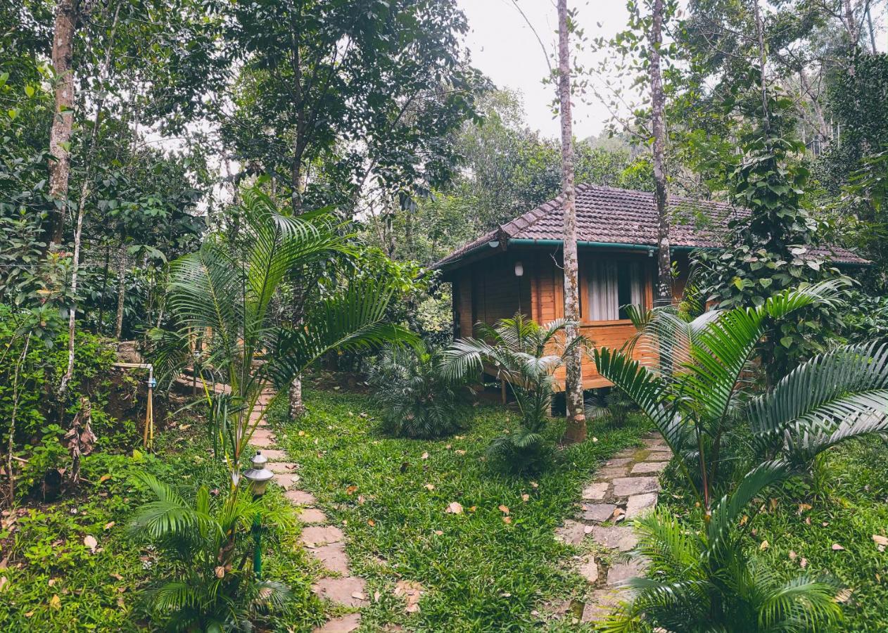 Bamboo Creek Resort Vaduvanchal Exterior foto